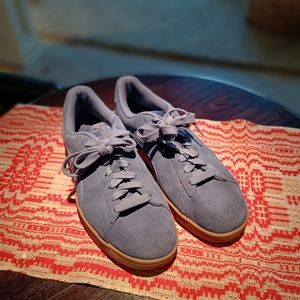Blue suede shoes